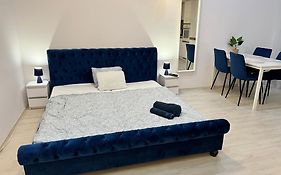Dave Apartman 3
